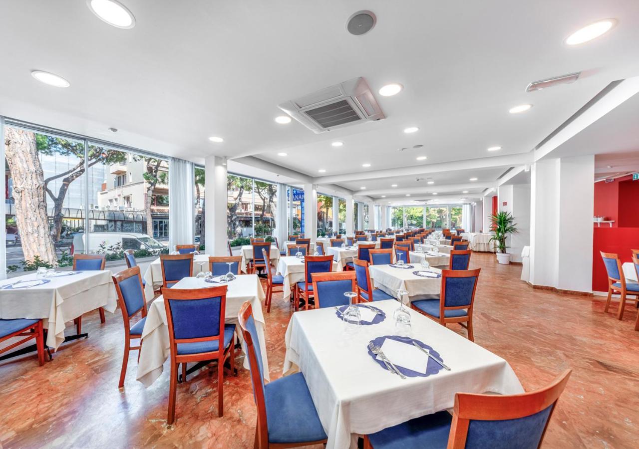 Hotel Zanarini In Centro A リッチョーネ エクステリア 写真
